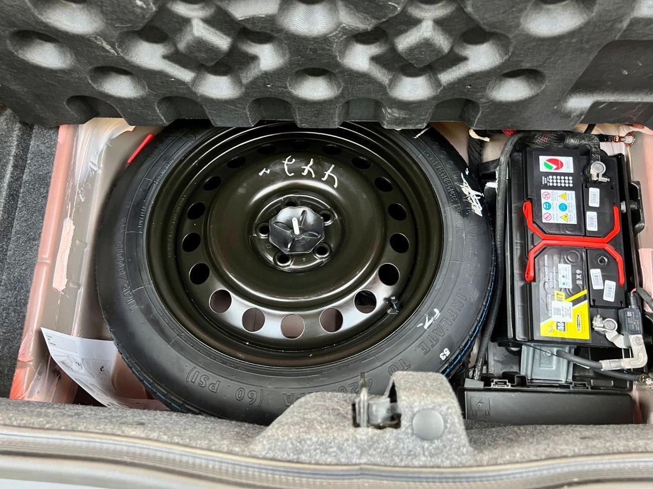 Dodge Challenger R/T Plus Shaker 5.7L (372 HP) warranty one year bank financie available