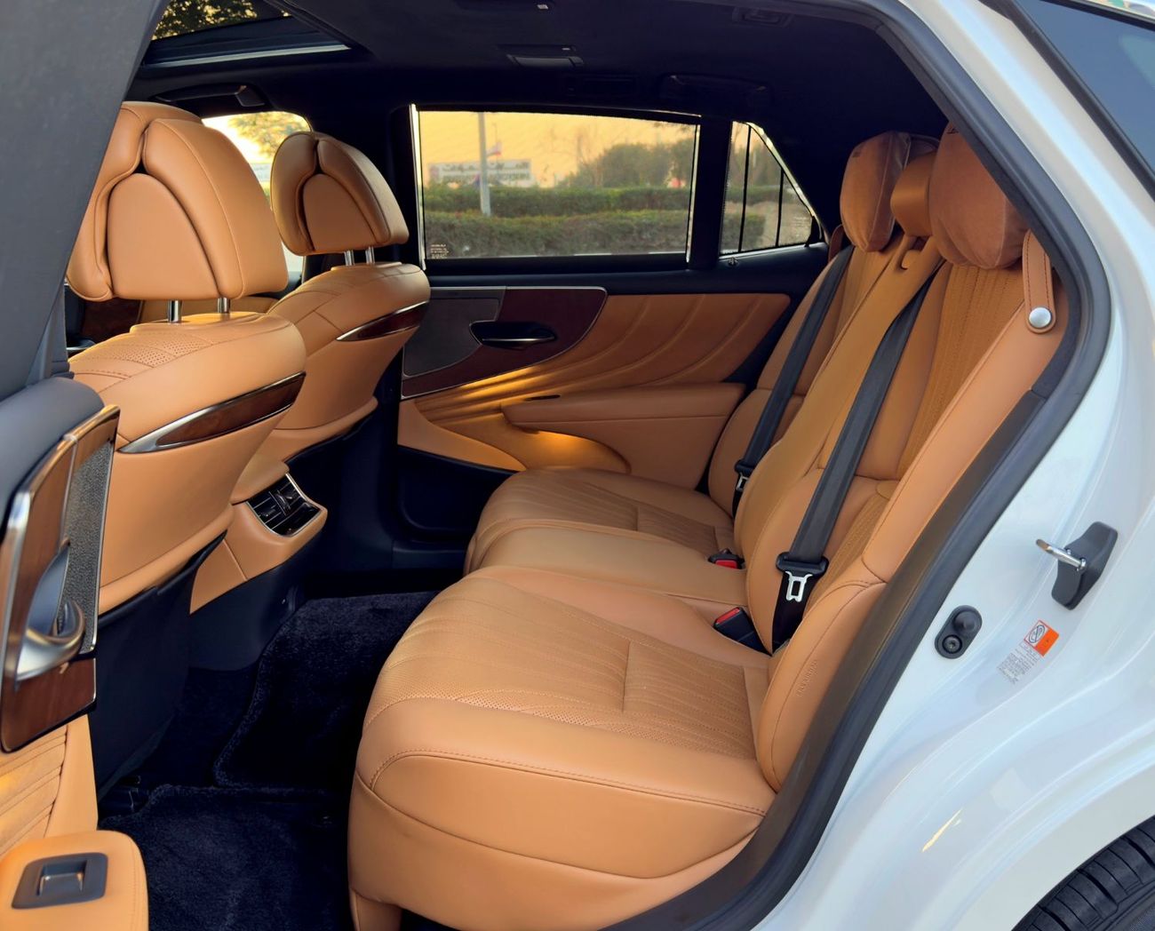 لكزس LS 500 Platinum 3.5L RWD