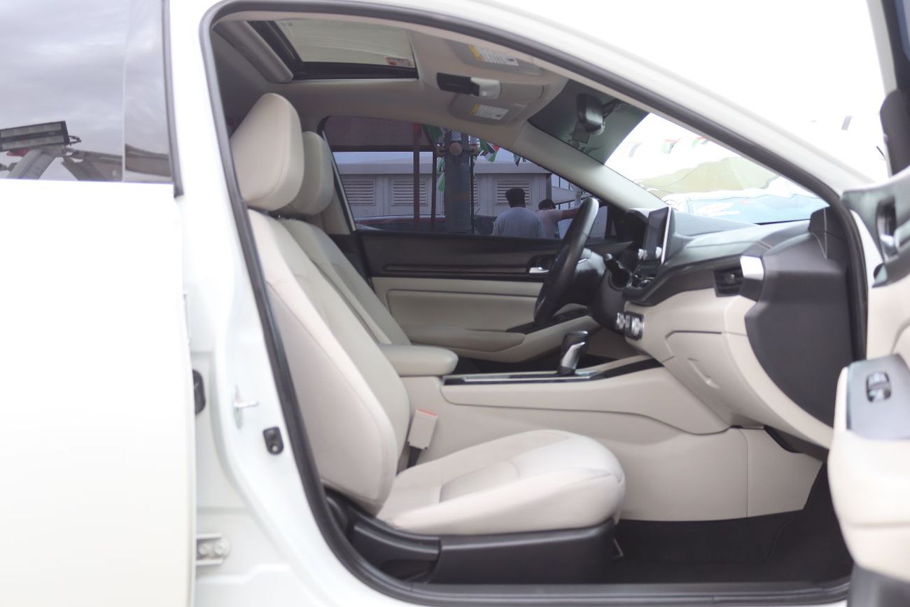 نيسان ألتيما نيسان ألتيما - 2022 - خليجى -فل أوبشن - بدون حواداث -2.5L - ممشى قليل - بحاله ممتازه