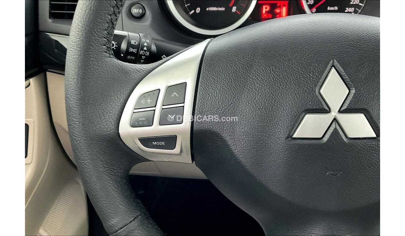 ميتسوبيشي لانسر GLS (W/Sunroof)