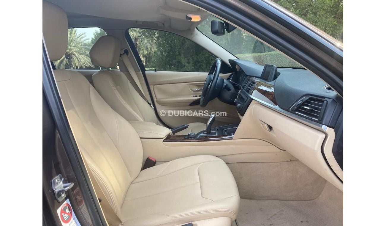 بي أم دبليو 316i اكسكلوسيف