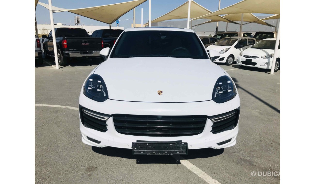 Porsche Cayenne GTS