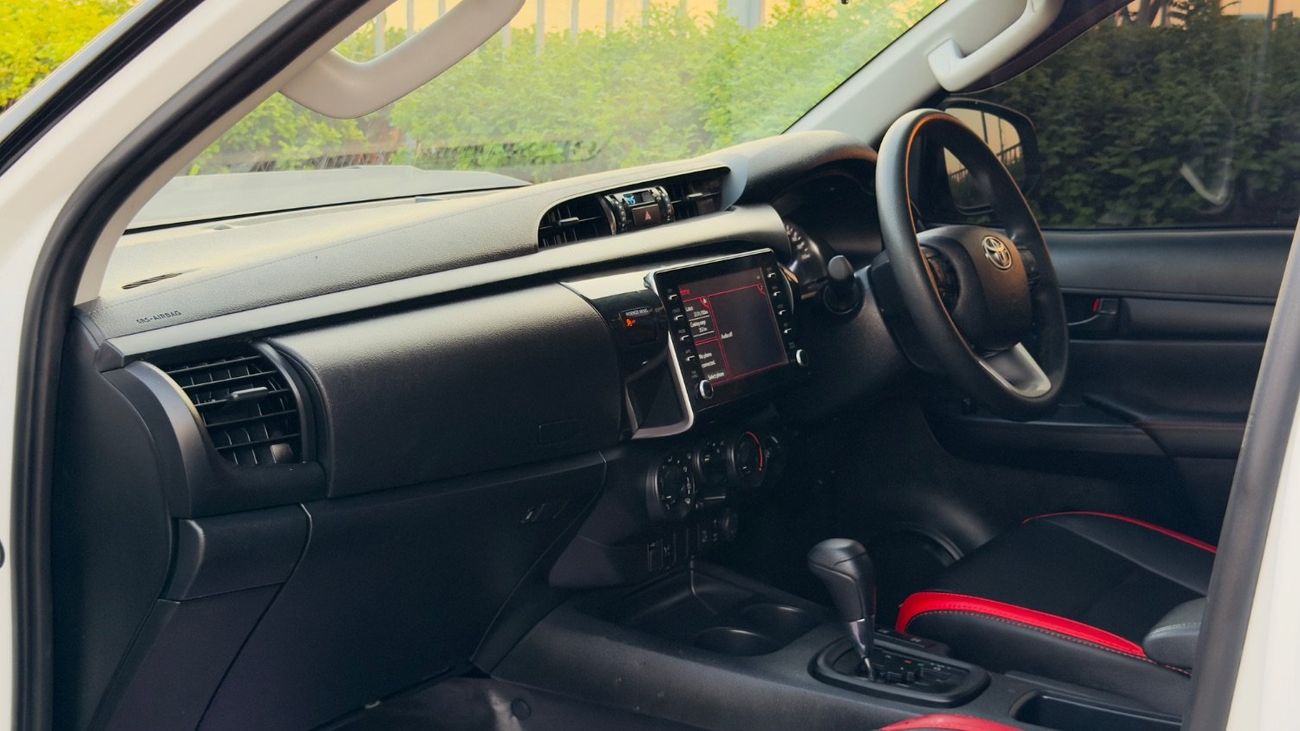 Toyota Hilux GR kitt installed