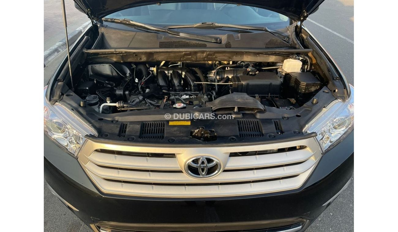 Toyota Highlander 2012 Toyota Highlander 4x4 / EXPORT ONLY/ فقط للتصدير