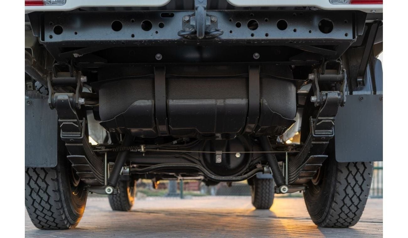 Toyota Land Cruiser Pick Up LC 79 SINGLE CABIN 2.8 DSL AUTOMATIC 2024 MODEL