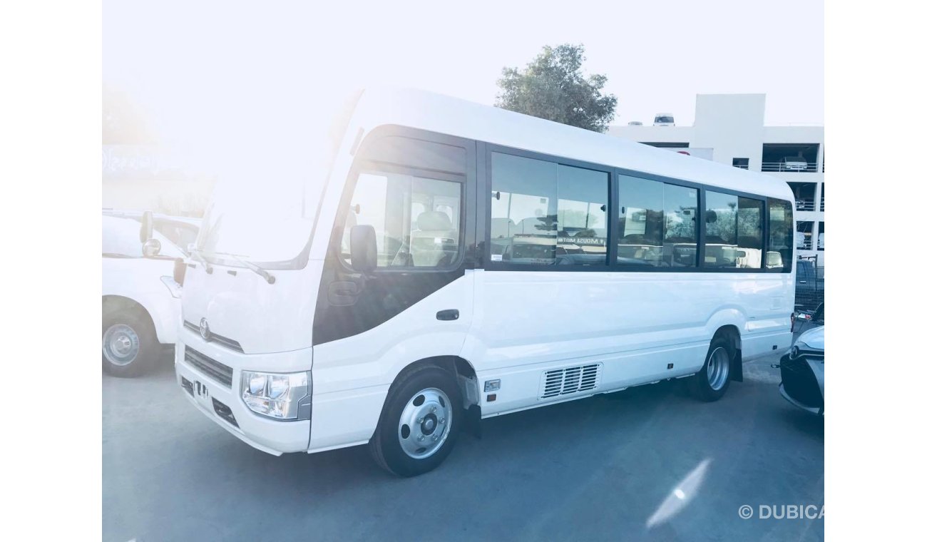 Toyota Coaster 21 SEATS