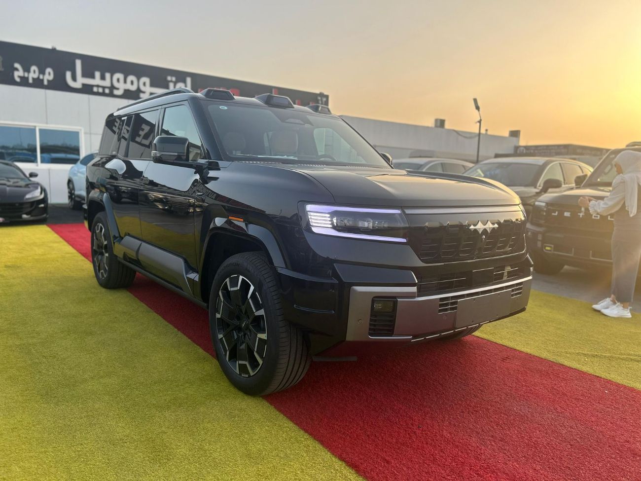 بي واي دي ليوبارد 8 Smart and Brave Flagship Edition (7 Seats)