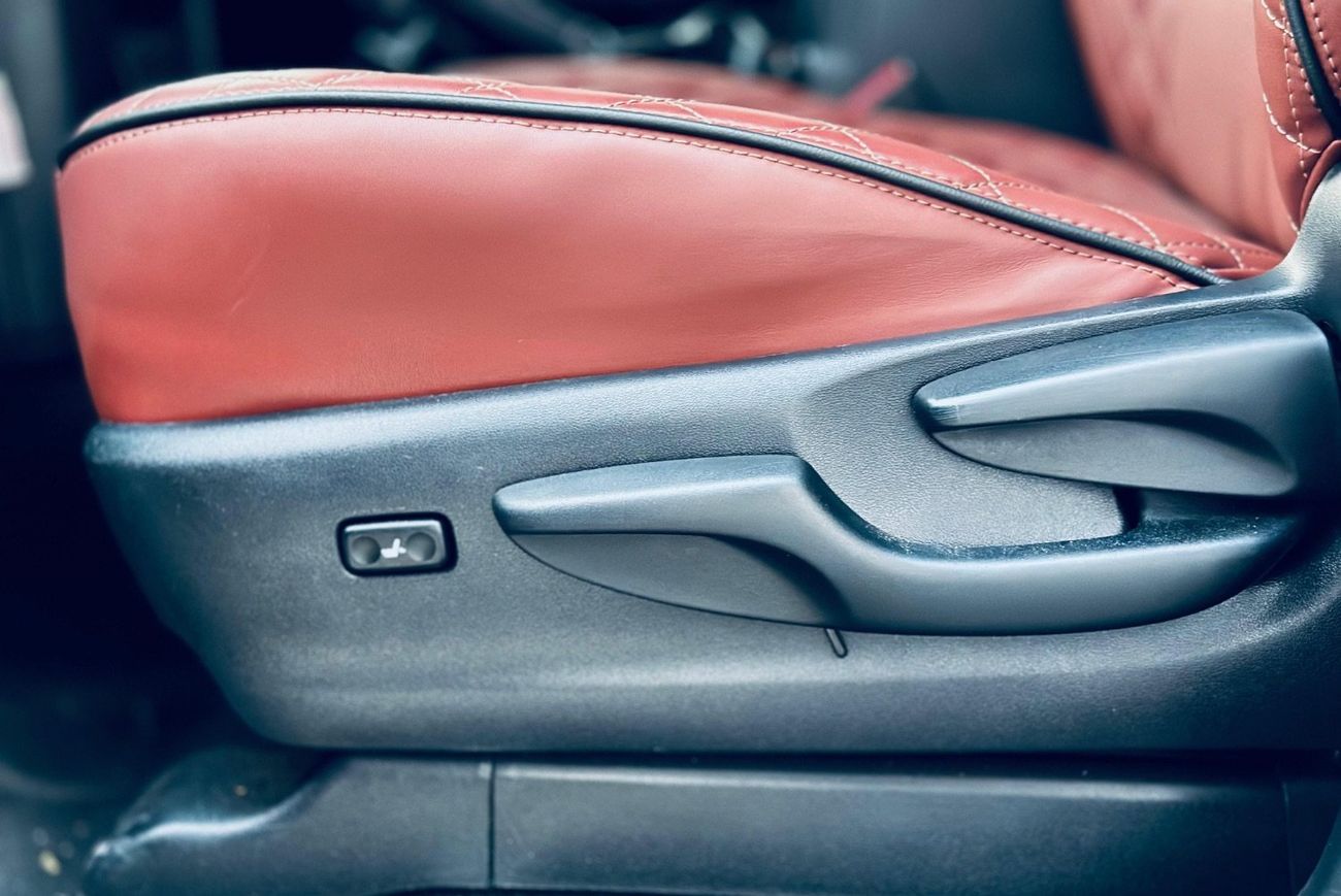 Toyota Prado 2018 Model V4 2.7L Engine Full option GCC specification Very clean Title