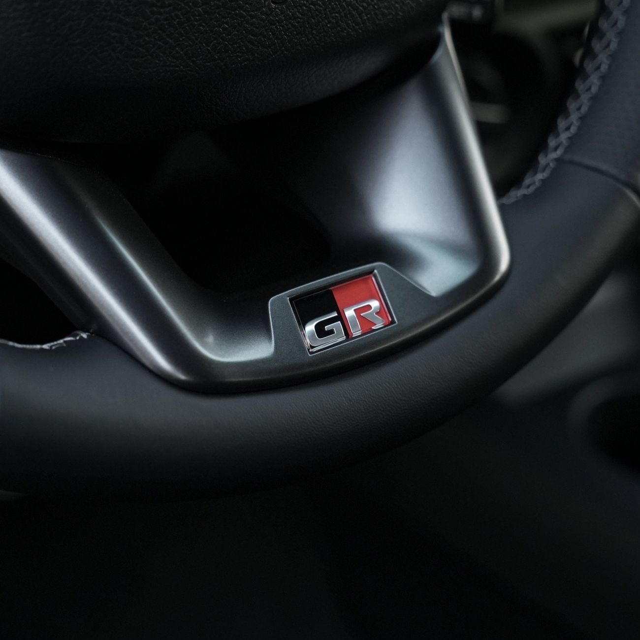 تويوتا هيلوكس Hilux GR 4.0 || 2026