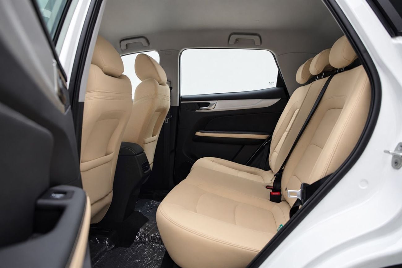 Kaiyi X3 Pro Luxury 1.5L - White Inside Silk Beige | Export Only
