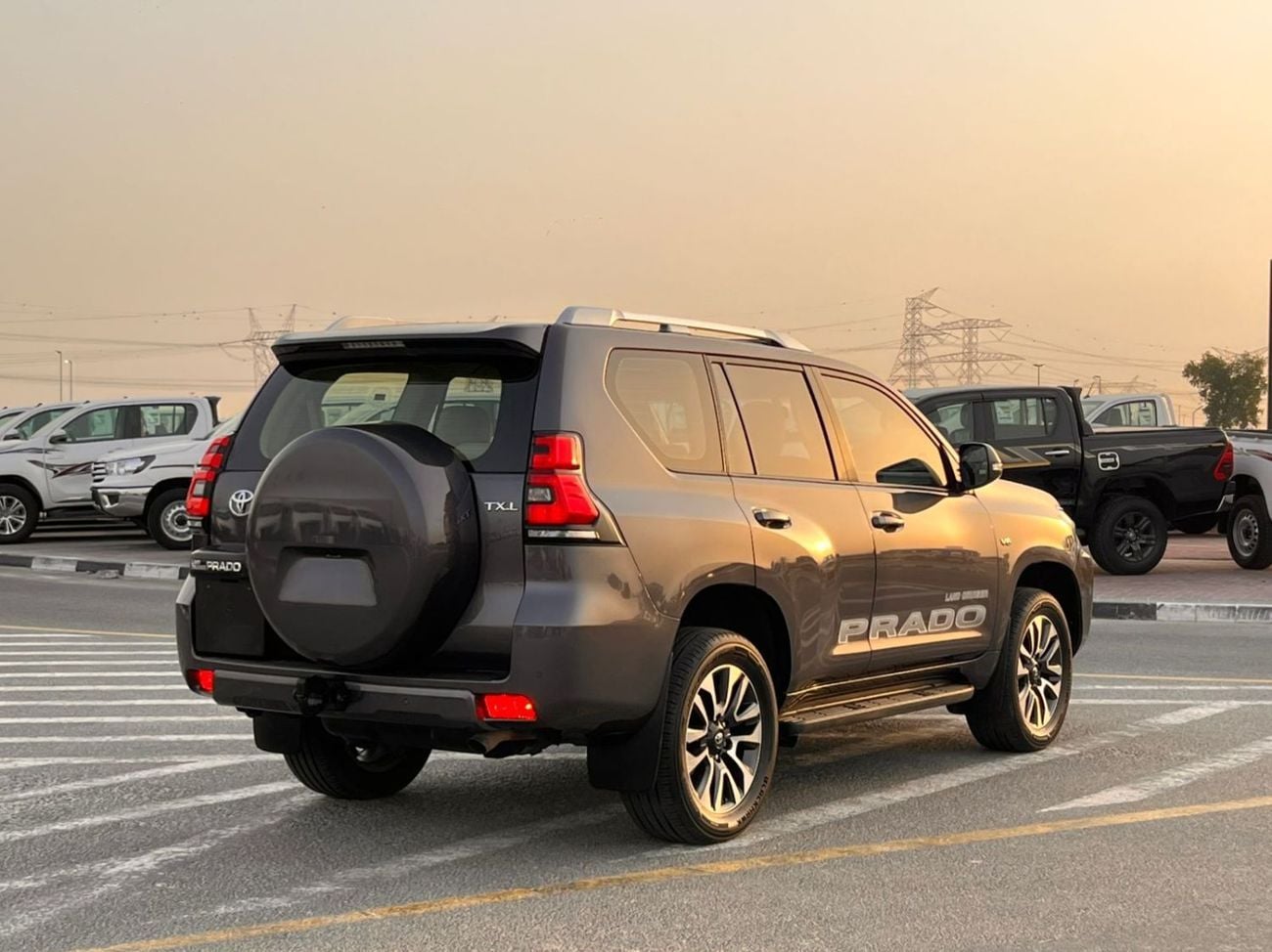 Toyota Prado TX-L 2022 Toyota Prado Full Option 4.0L V6 - AWD 4x4 GCC- Electric Seat - Rear CAM & Sensors - Cool B