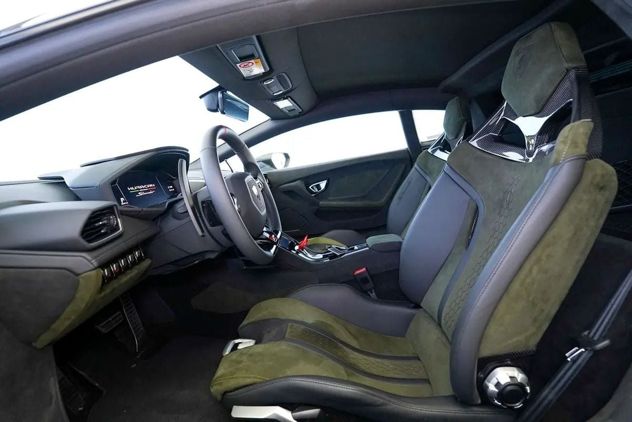 Lamborghini Huracan STERRATO 5.2L V10