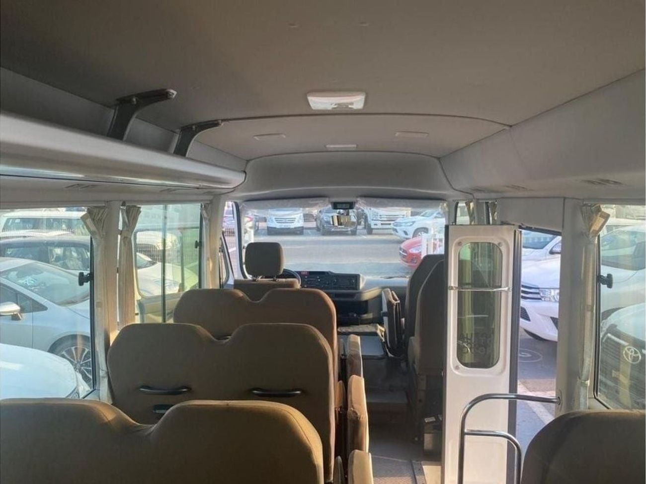 تويوتا كوستر Toyota Coaster 4.2L Diesel 1HZ 30 Seater 2026YM