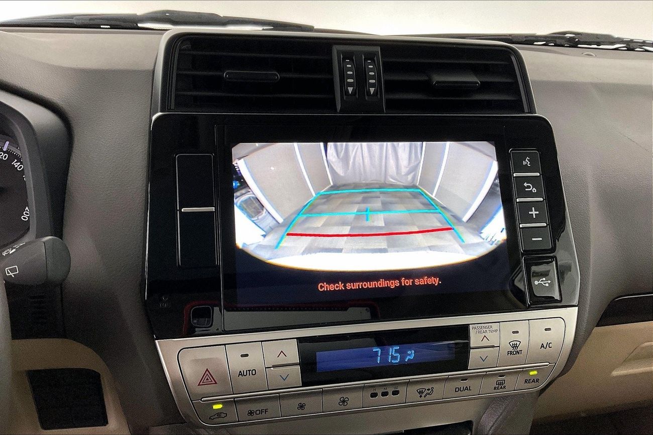 تويوتا برادو GXR | سنة ضمان مجانية | 0 دفعة أولى | سياسة الإعادة بعد 7 أيام