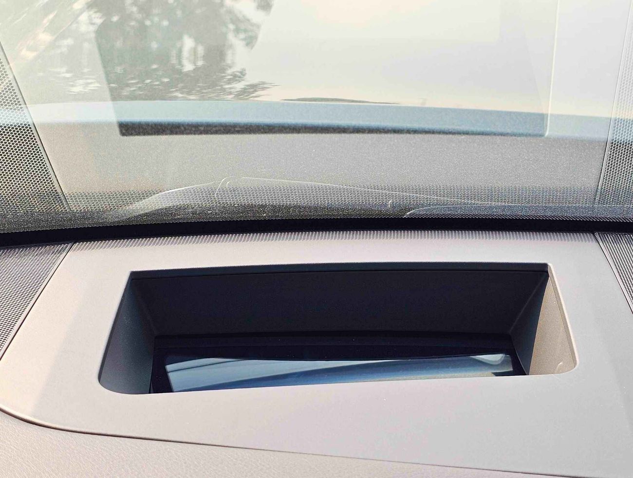 Nissan Patrol G PLATINUM / 3.5TURBO V6 / PWR SEATS WITH 360* CAMERA / HEADUP DISPLAY / FULL OPTION (CODE # 69038)