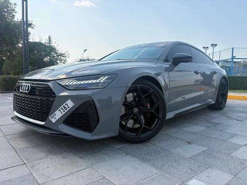 أودي RS7 بيرفورمانس