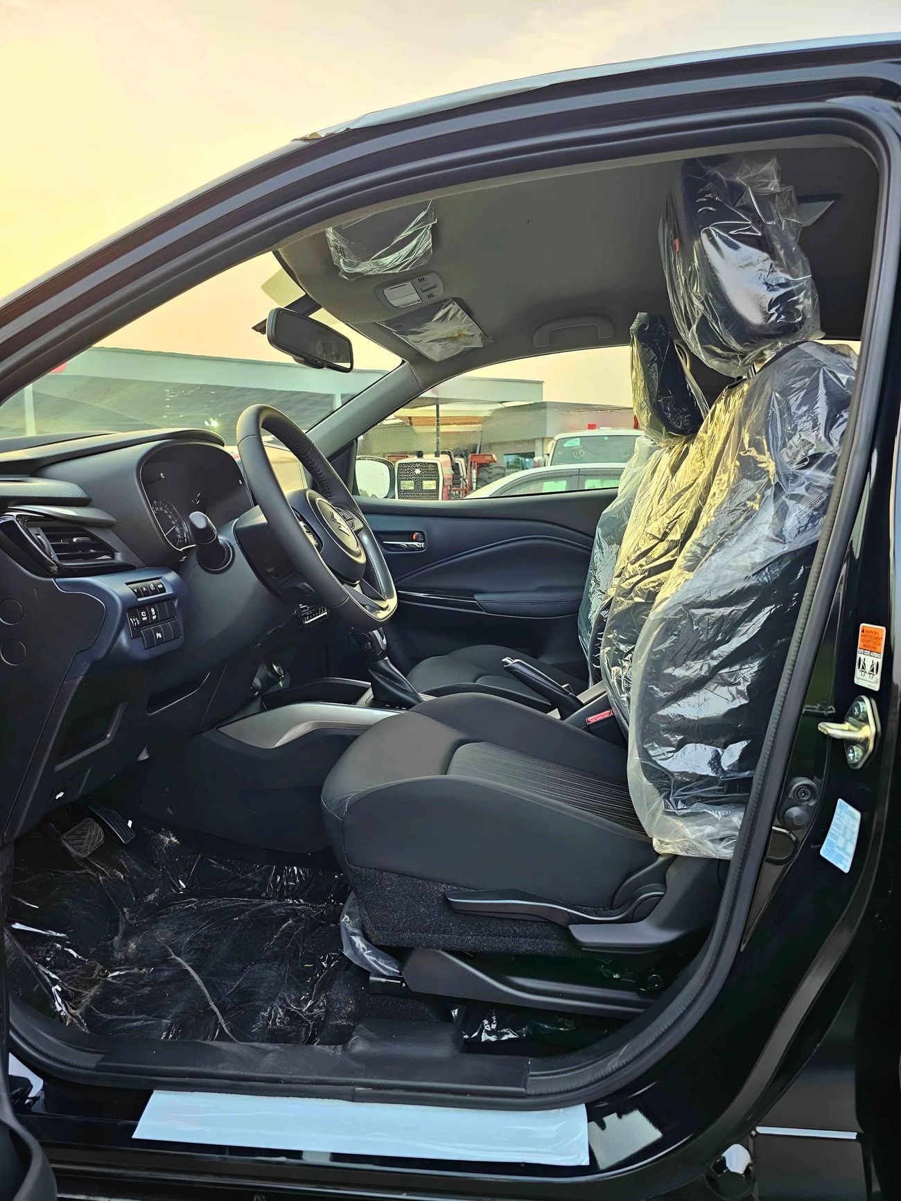 Suzuki Baleno GLX, 1.5L / A/T / 5 SEATER / 360° CAMERA / PUSH START / Different Colors Available / CODE # GLX