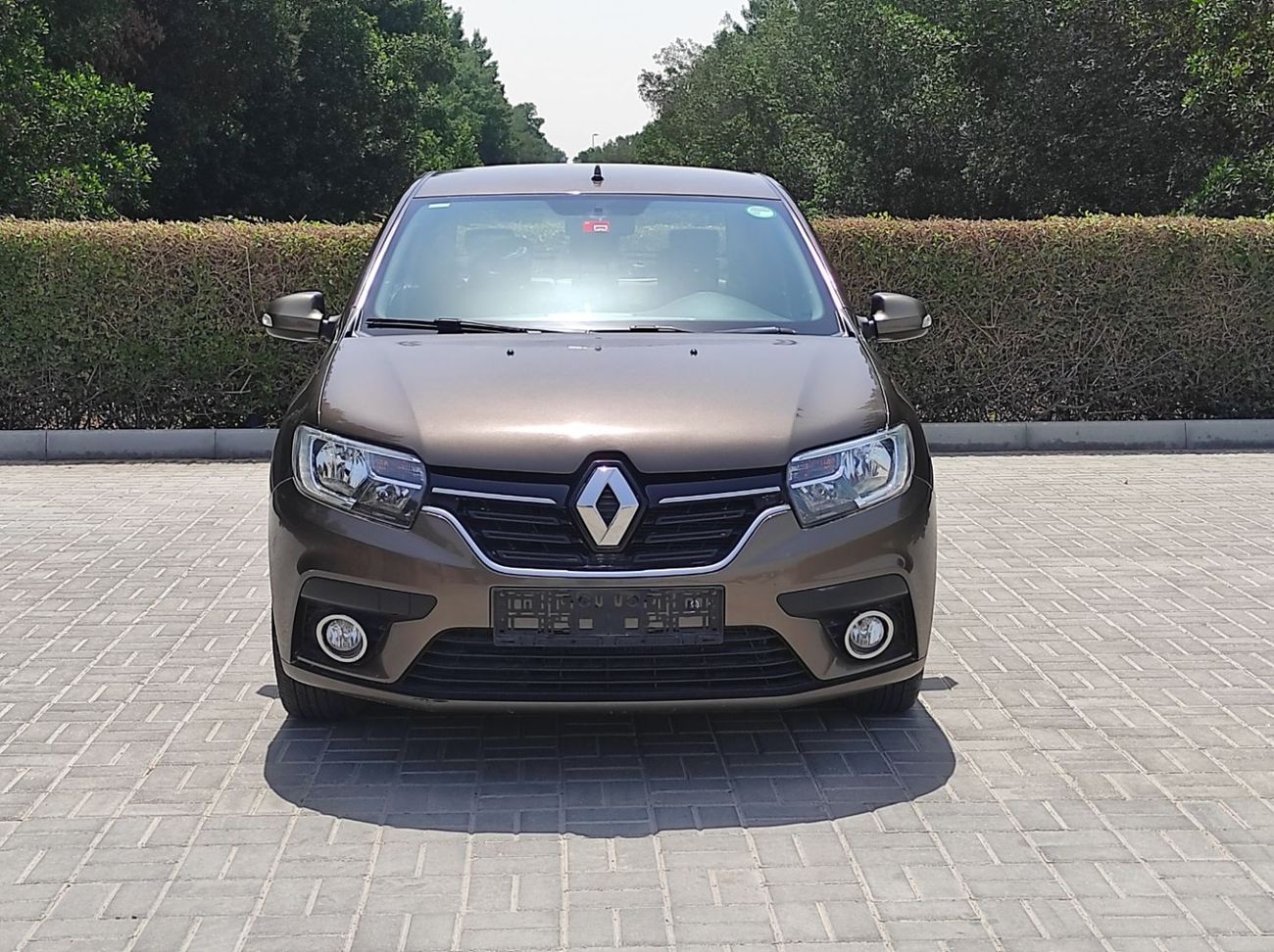 Renault Symbol Renault symbol 2020 Gcc full automatic