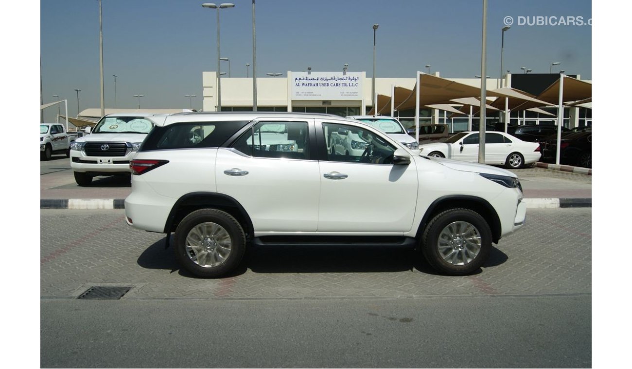 Toyota Fortuner 2.8L  DIESEL 4WD DSL V AUTO