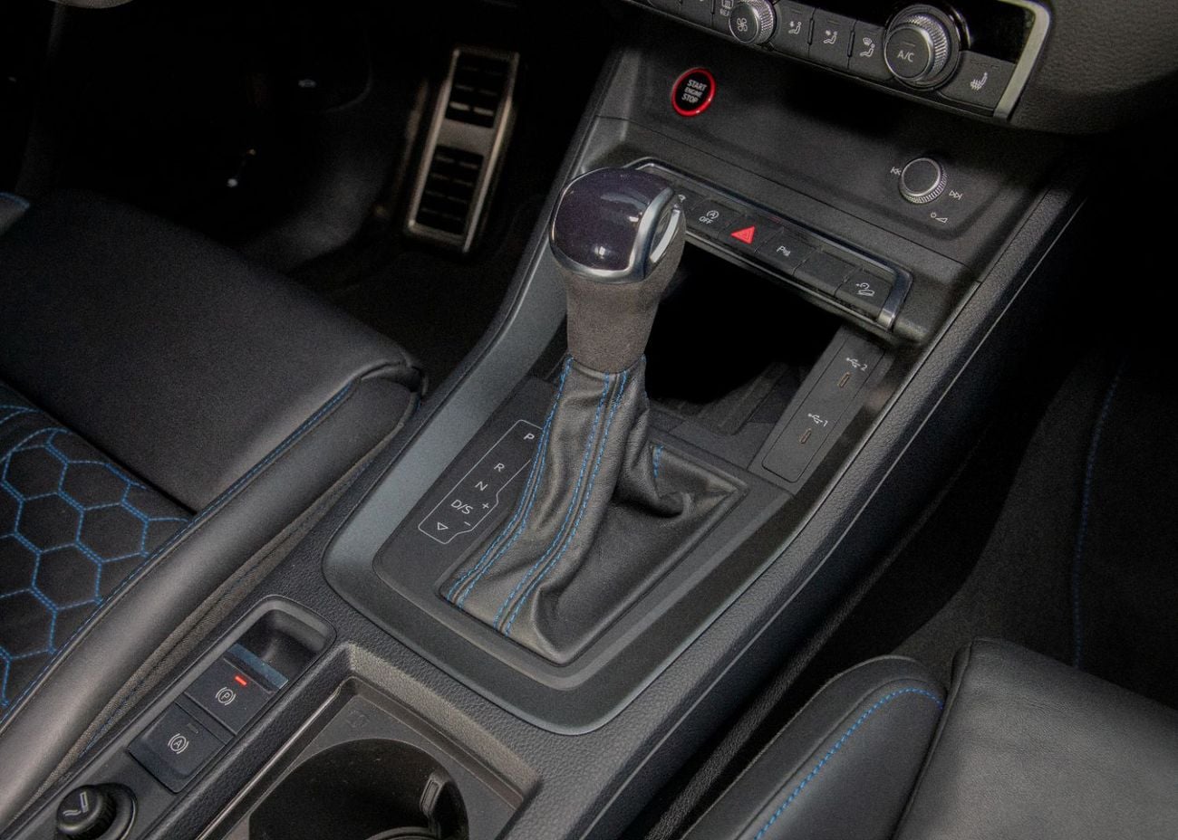 أودي RSQ3 Sportback TFSI quattro 2.5L