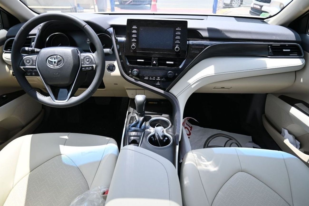 Toyota Camry Toyota Camry Limited 3.5L Petrol, V6, Sedan, FWD, 4Doors Features: Panoramic Roof, Radar, Cruise Con