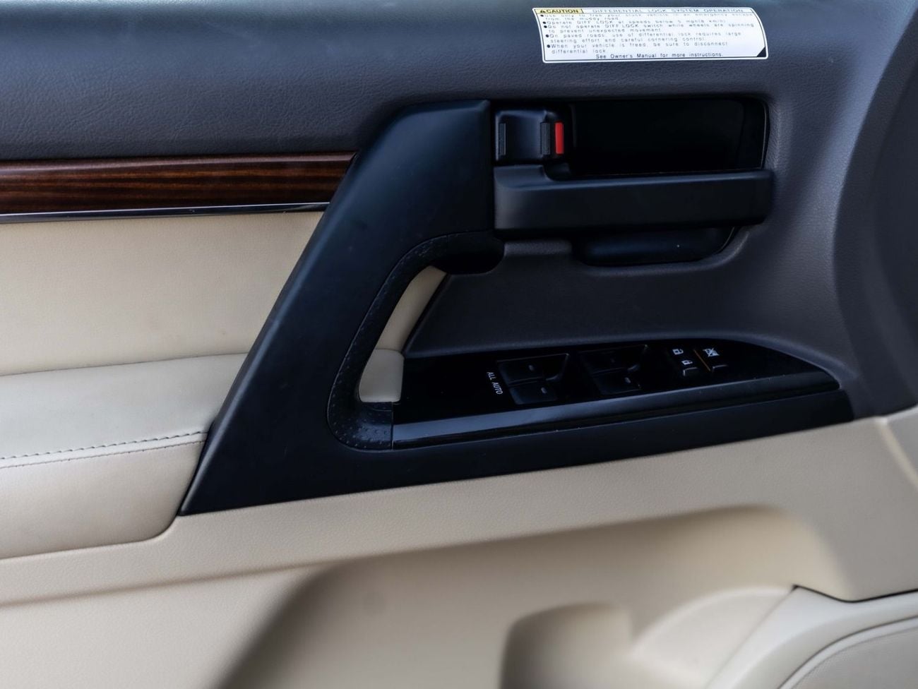 Toyota Land Cruiser GXR Toyota Land Cruiser 2016