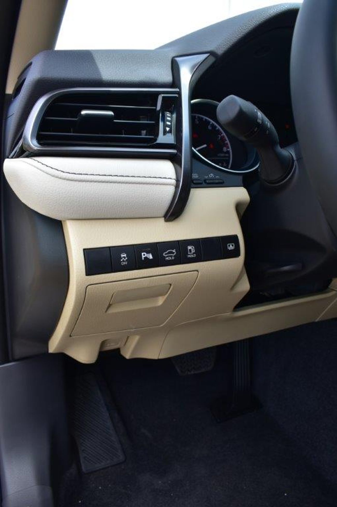 تويوتا كامري GLE