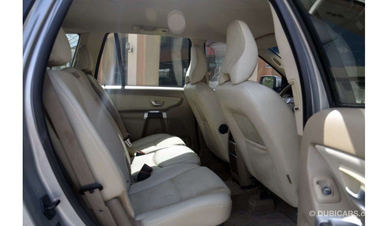 فولفو XC 90 3.2L Mid Range Excellent Condition