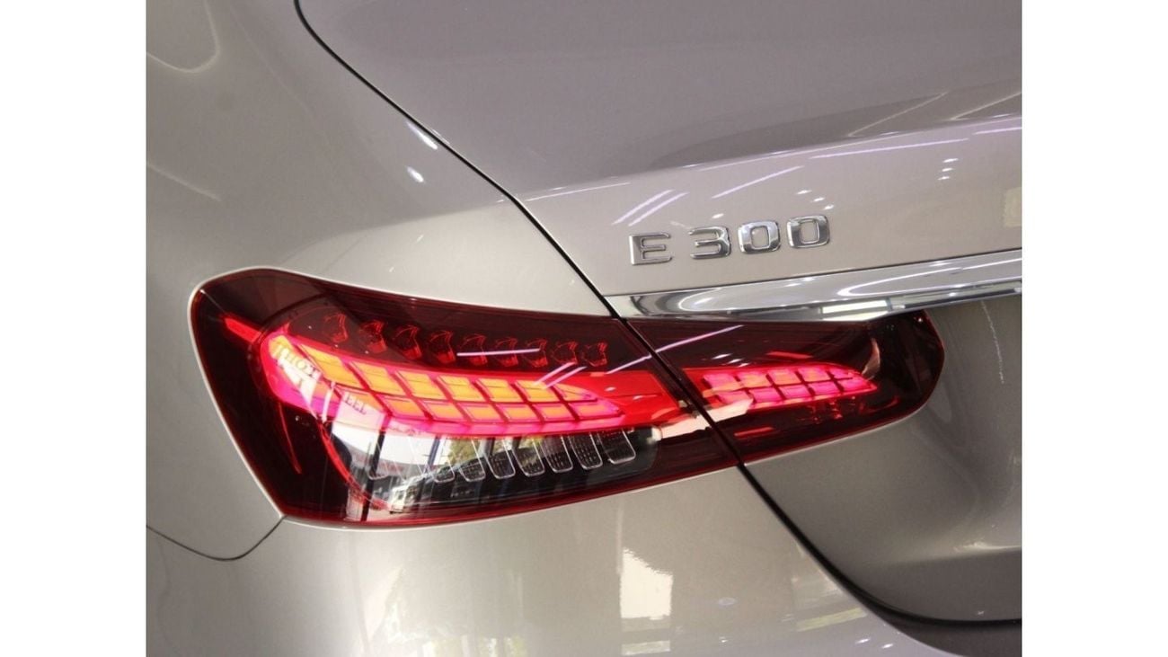 مرسيدس بنز E300 بريميوم