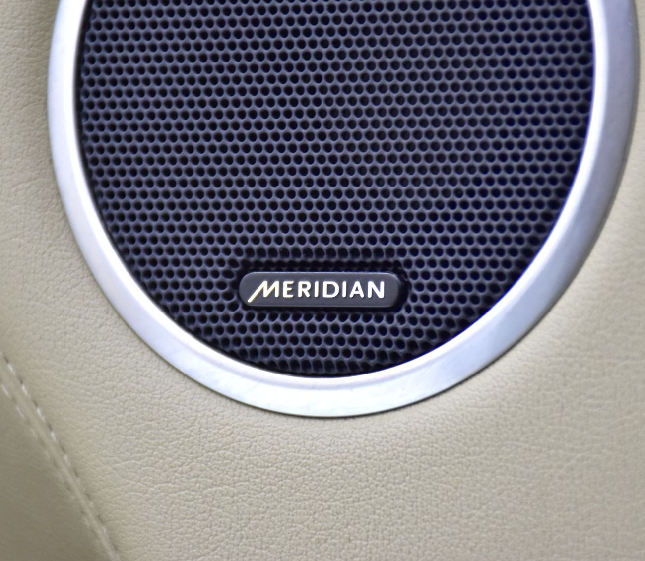 Land Rover Range Rover Sport EXCELLENT DEAL for our Land Rover Range Rover Sport Autobiography ( 2014 Model ) in White Color GCC