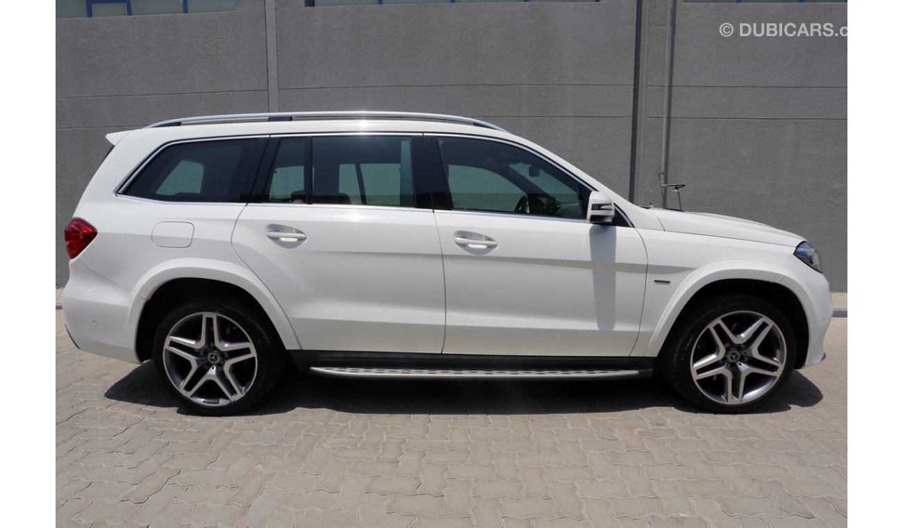 مرسيدس بنز GLS 400 Mid 3.0cc Certified Vehicle with Warranty, Panoramic Roof, Cruise Control(31392)