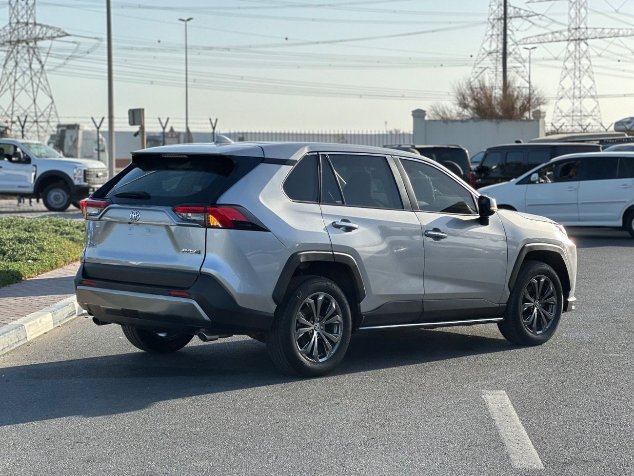 تويوتا راف ٤ Japan Toyota RAV4 360 camera,leather seats,premium rim full option