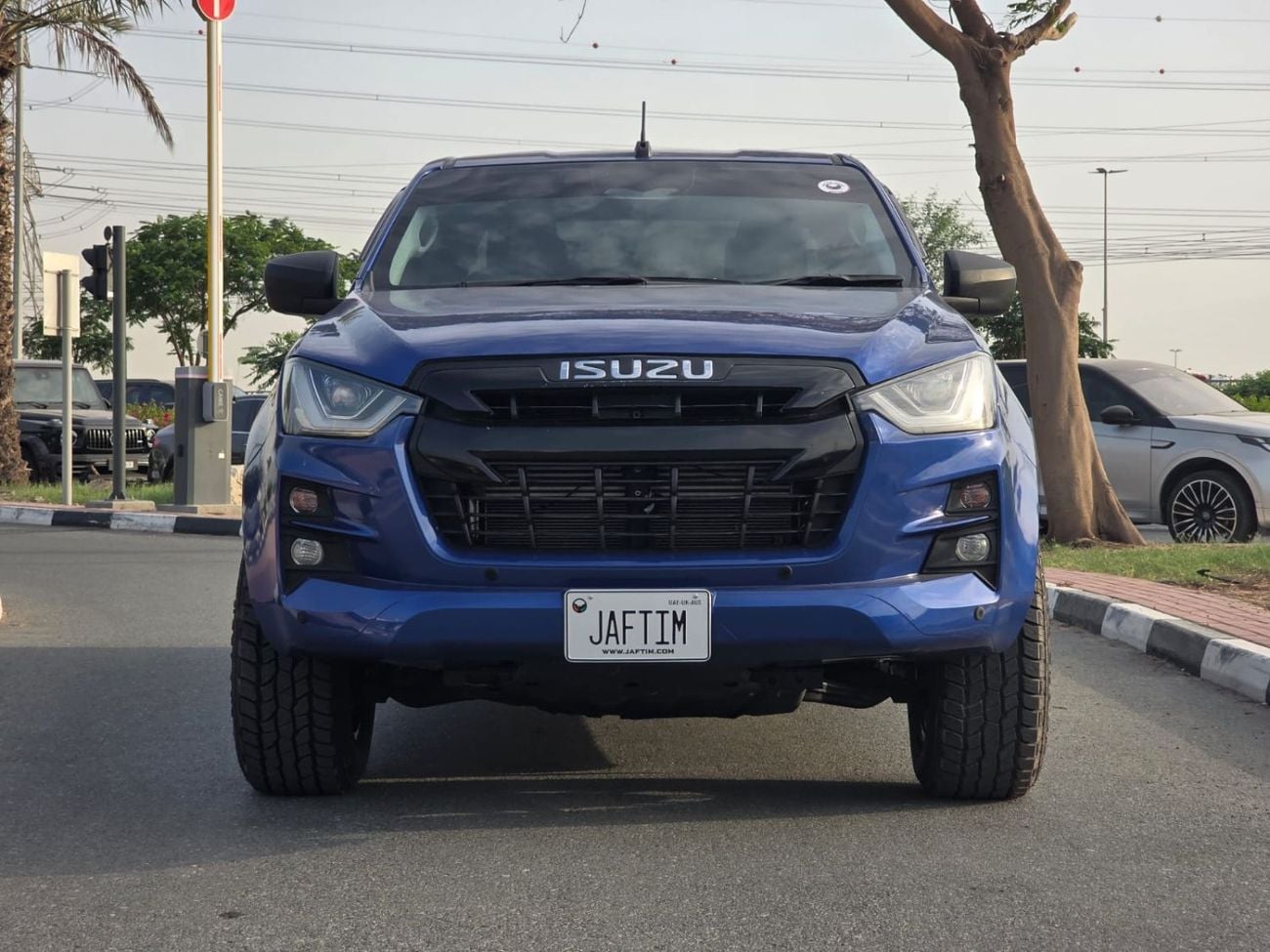 إيسوزو D ماكس -