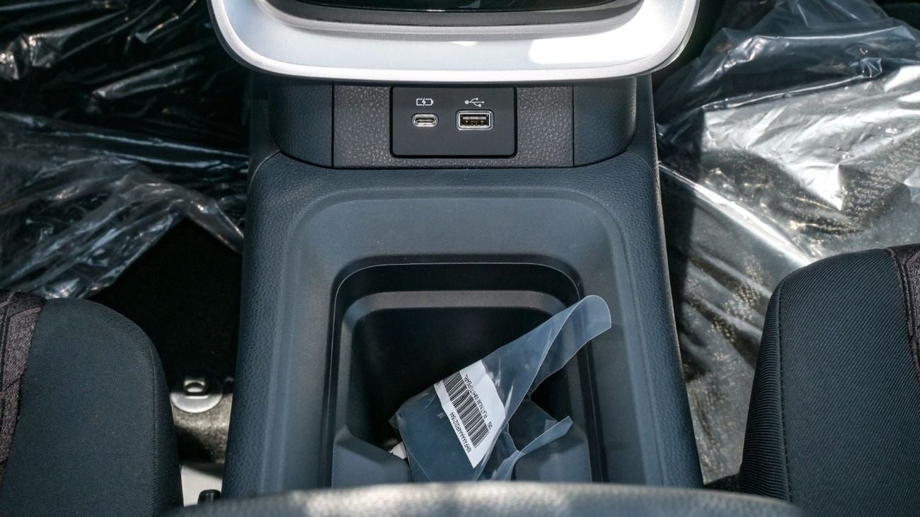 تويوتا إينوفا 2.0L, Petrol, 2024