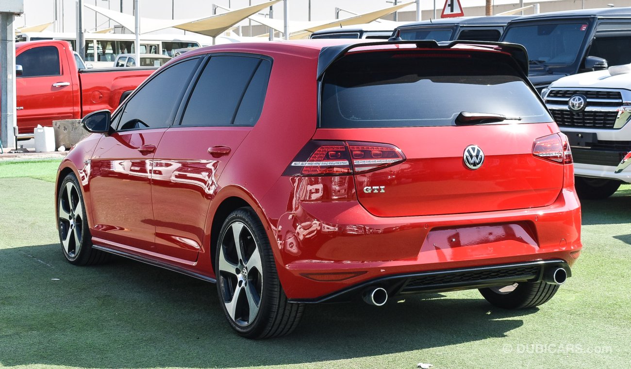 Volkswagen Golf GTI