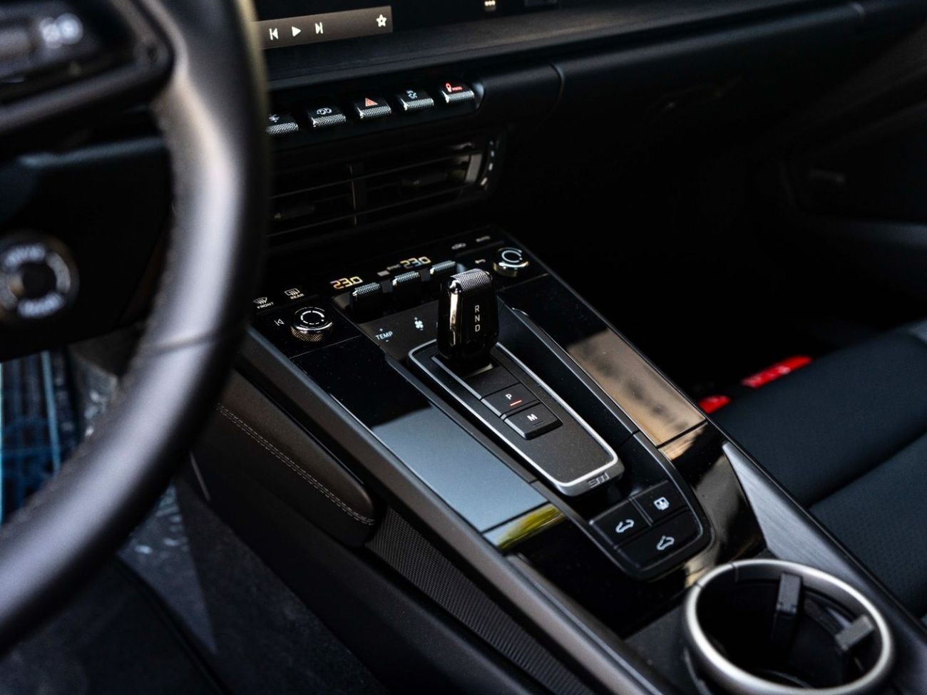 Porsche 911 Carrera 4GTS 3.0L (475 HP) Coupe