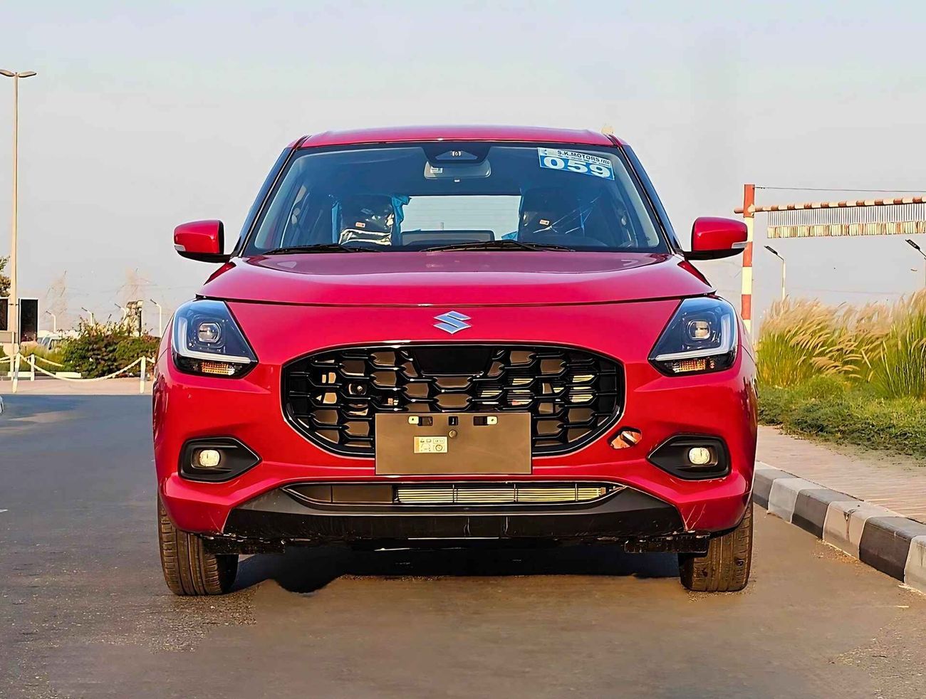 Suzuki Swift GLX, 1.2L / RADAR / GCC SPECS / HIGH OPTION (CODE # GLX)