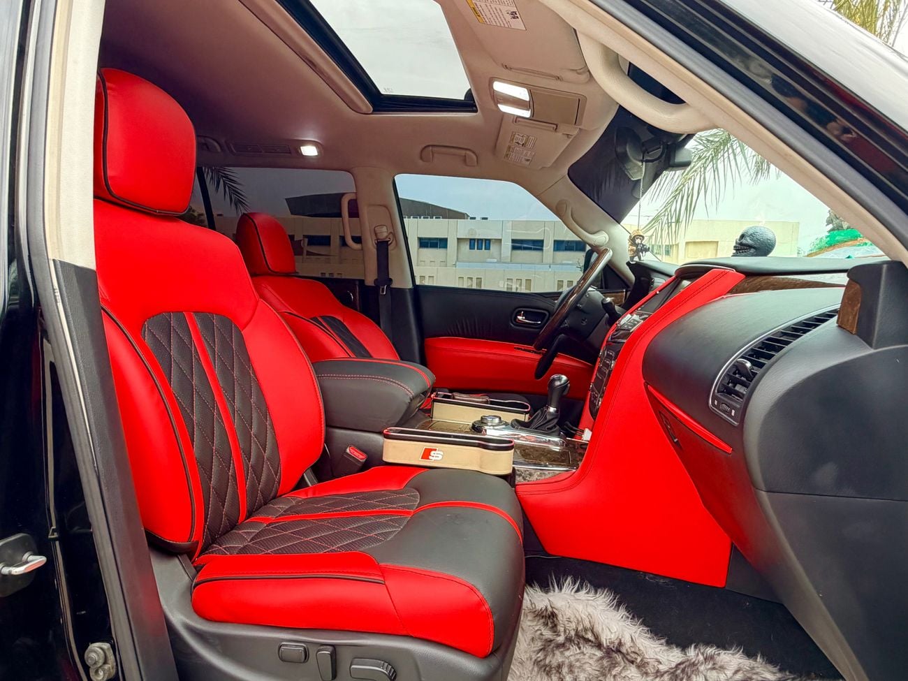 Infiniti QX80 Black Edition Captain Chairs 7 5.6L