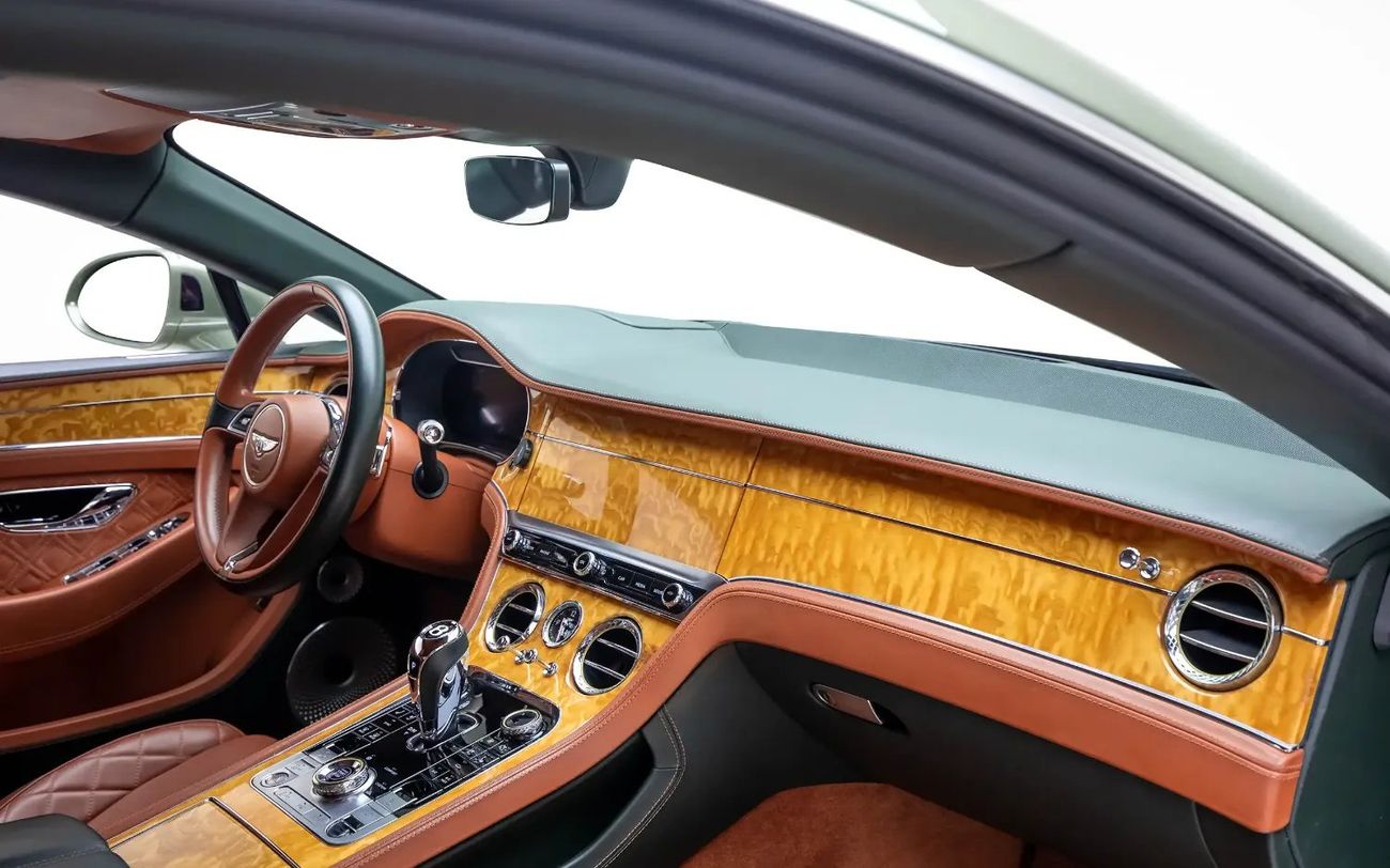 بنتلي كونتيننتال جي تي 6.0L W12 (626 HP) - GCC Spec