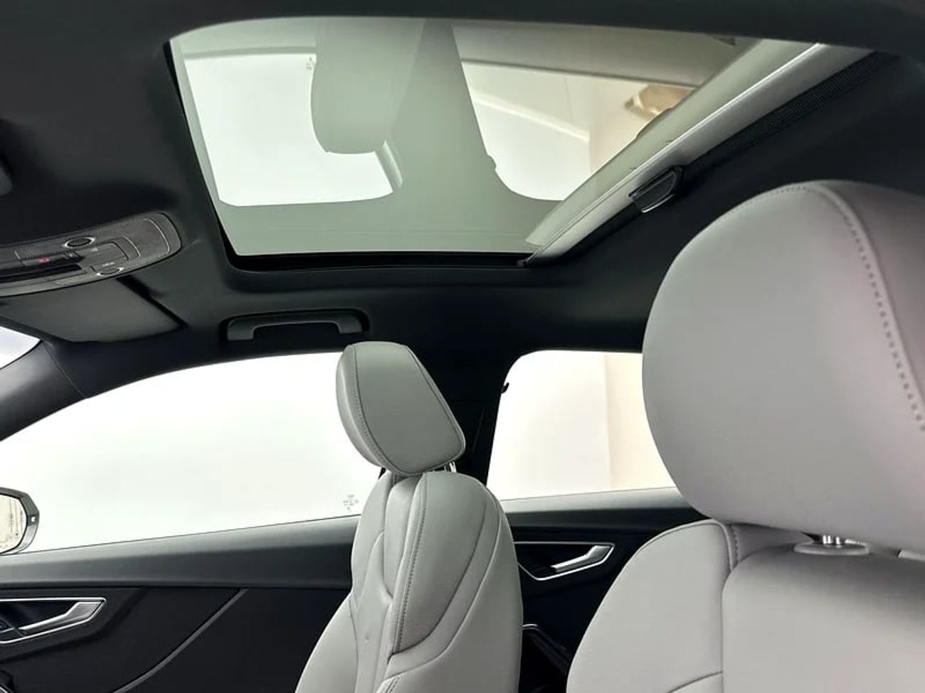 Audi Q2 Advanced 35 TFSI 150hp Black Package (Ref# 073216)