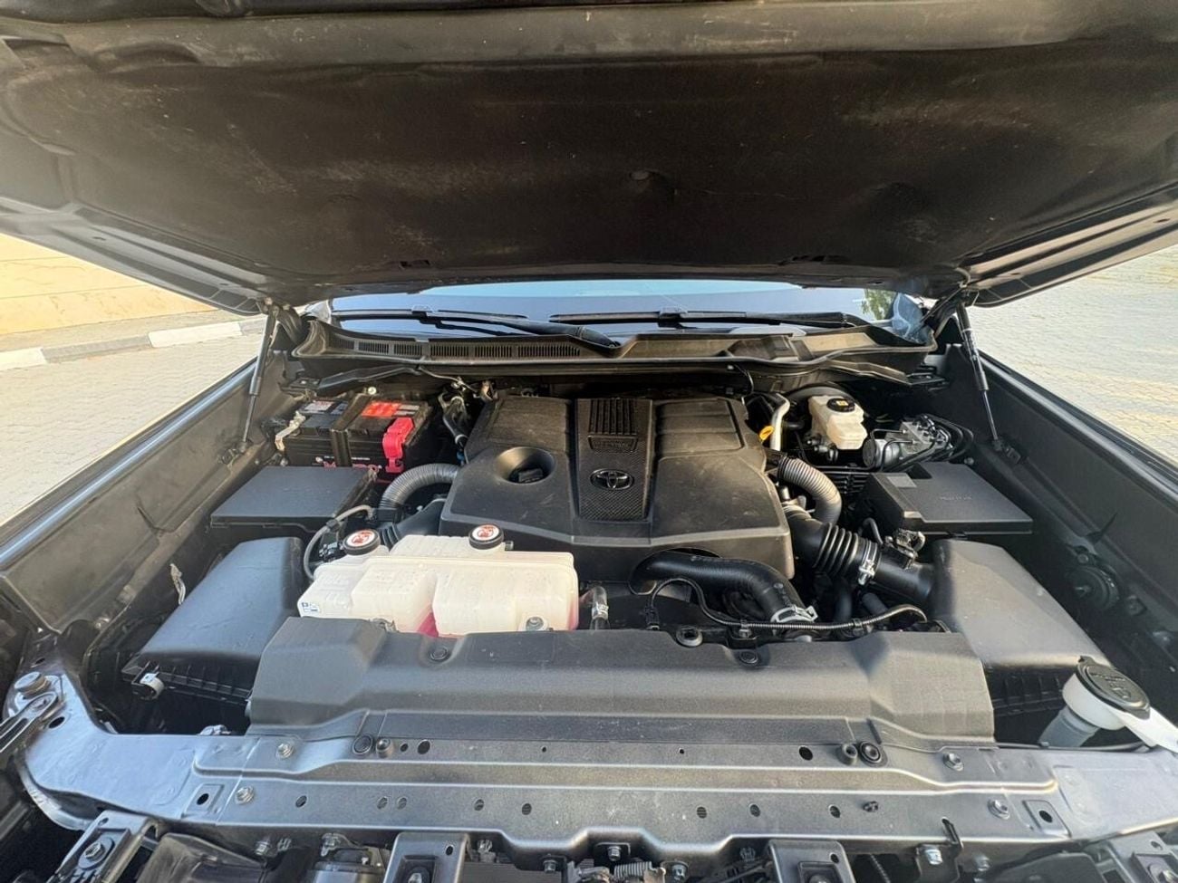 Toyota Tundra 2023 Full Option 4X4