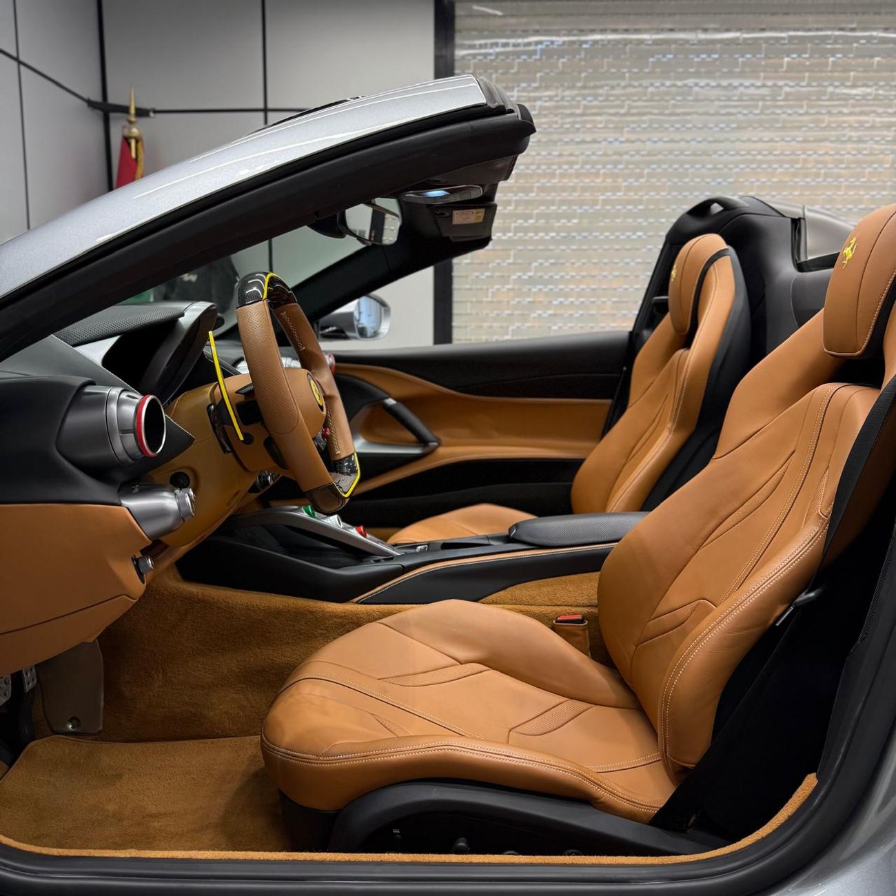 فيراري 812 GTS | V12 Spider | 2-Year Service Contract | Valid Until 2027