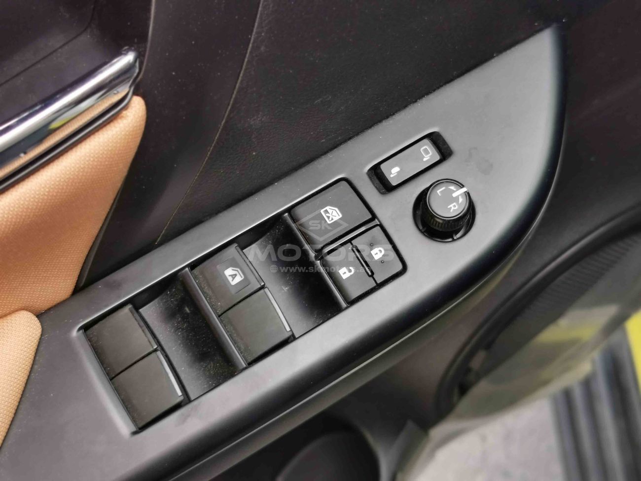 Toyota Fortuner 2.4L Diesel, Police Lights, Alarm, Leather Seats, (ONLY FOR UNITED NATION ORDERS)  (CODE # TFBO01)