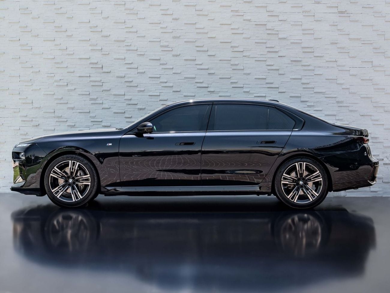 BMW 735i M SPORT