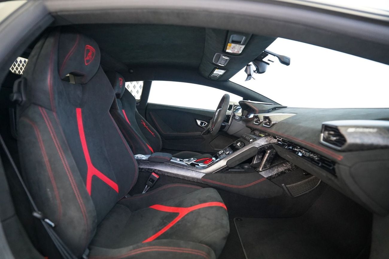 لامبورغيني هوراكان PERFORMANTE