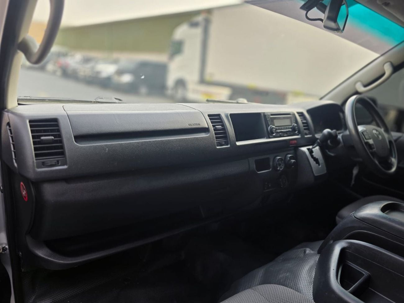 Toyota Hiace 2016 | 2.7L PETROL | AT | RHD | 14 SEATERS | GOOD CONDITION