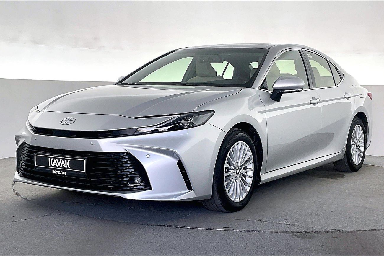 تويوتا كامري XLE | Carnival Sale • UP TO AED 20,000 OFF | شامل الضمان | 0 ﺪﻔﻋﺓ ﺃﻮﻟﻯ