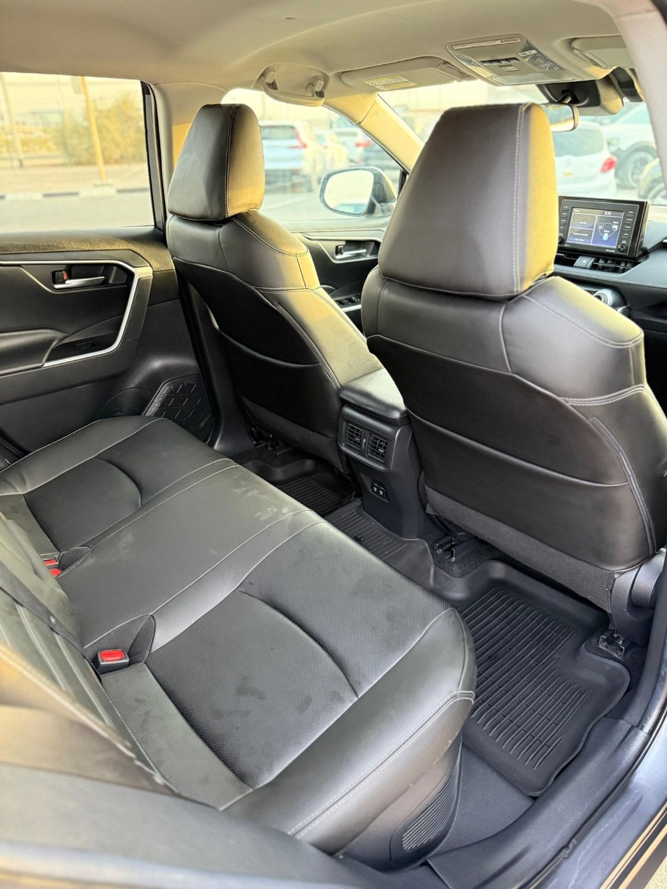 Toyota RAV4 Hybrid XLE 2.5L