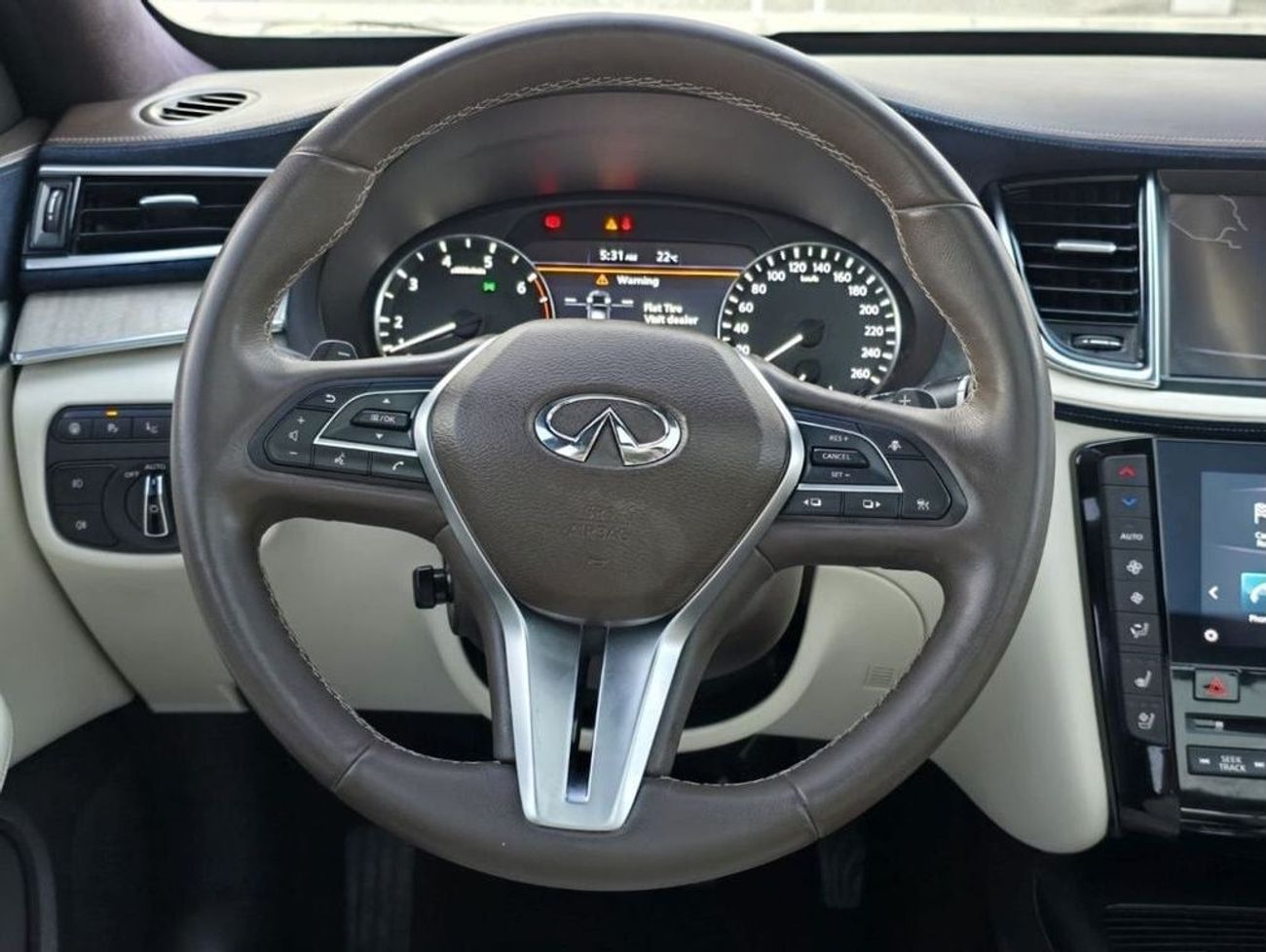 إنفينيتي QX50 Luxury 2.0L 4WD INFINITI QX50 2019 GCC ACCIDENT FREE // FULL OPITION // PERFECT CONDITION
