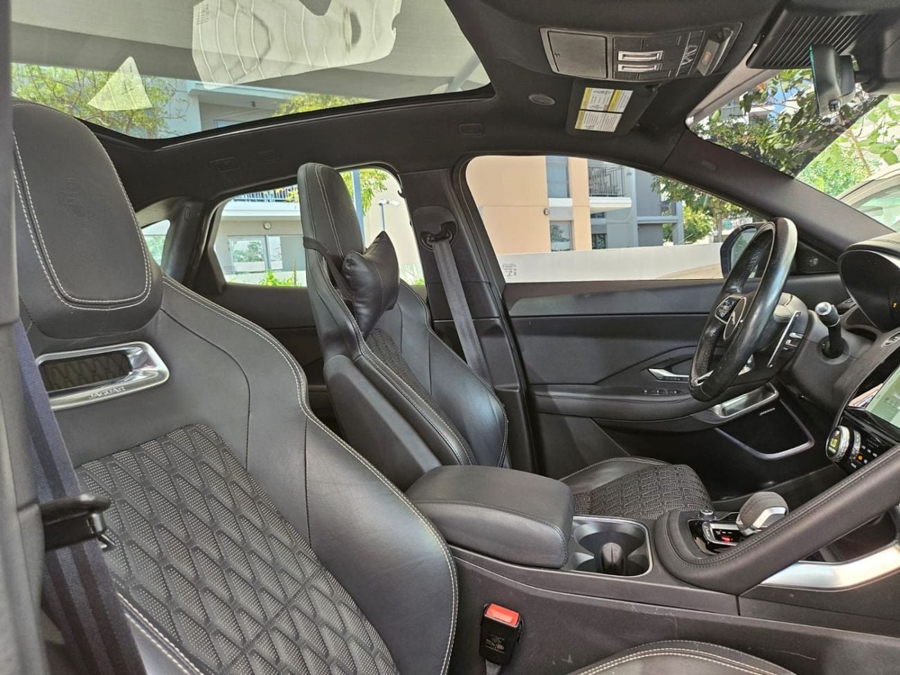 جاكوار E Pace R-DYNAMIC S P200